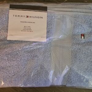 Tommy Hilfiger Sky Blue Bath Towel
